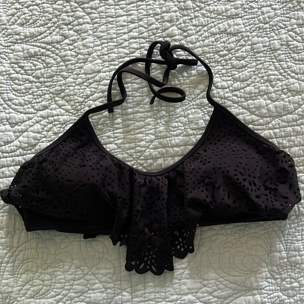 Victoria’s Secret M bikini top